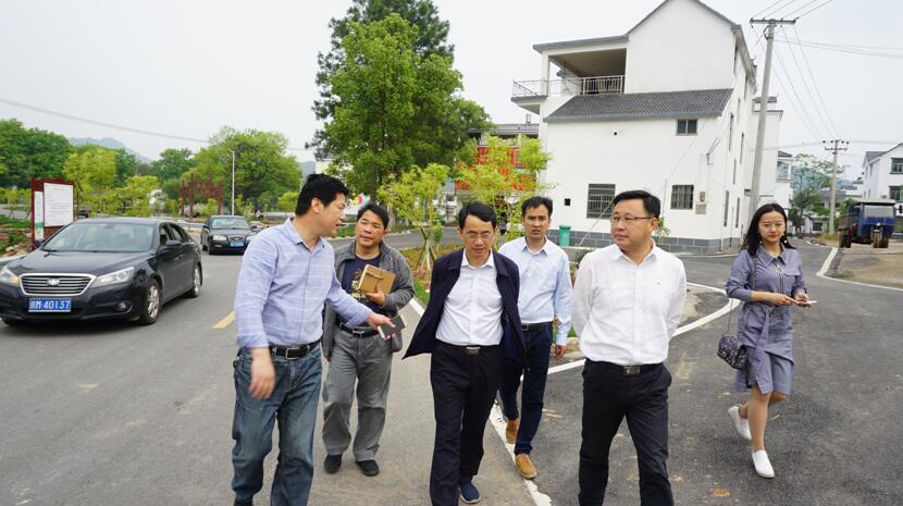 副院长孔凡斌一行深入上饶市基层一线开展专题调研